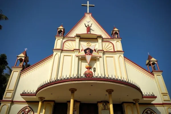 Sacred Heart Church – Thamarachalpuram