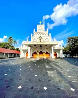 Little Flower Church – Nadel