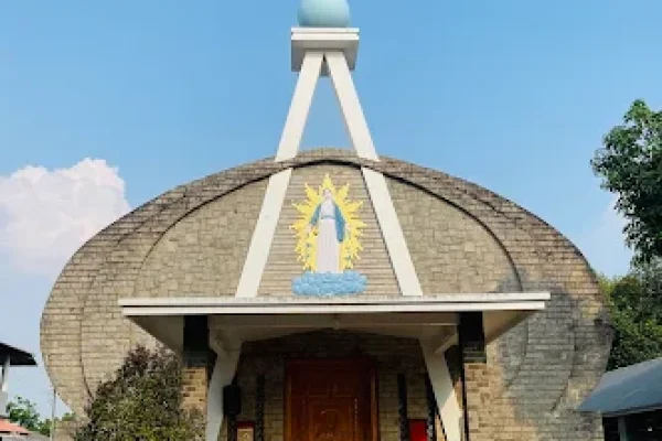 Mary Immaculate Church – Mevelloor