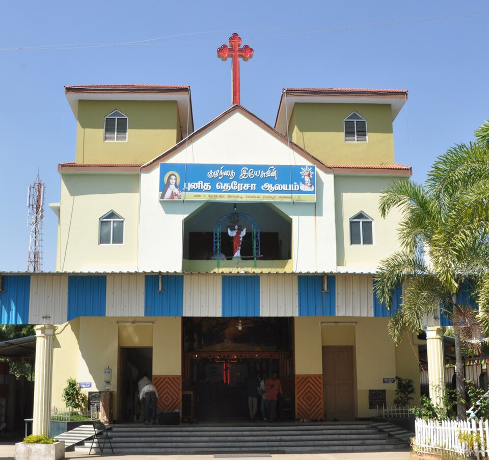 Sacred Heart Church – Ernavoor