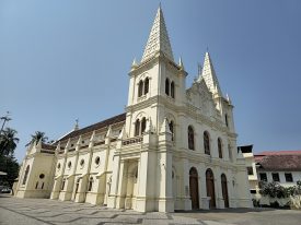 Santa Cruz Church – Perumpadappu