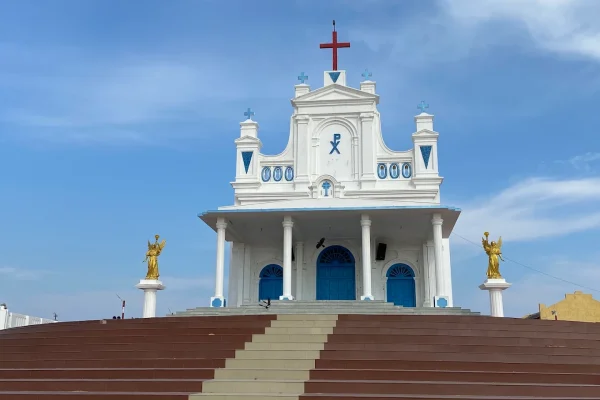 Holy Cross Shrine – Manapad