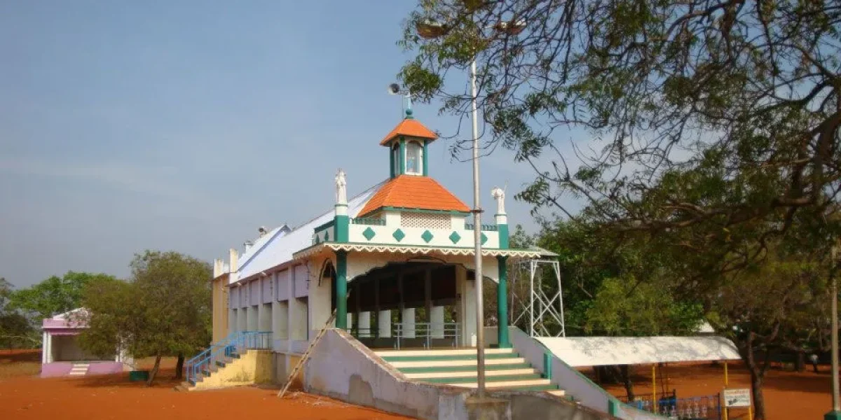 Miracle Sand Mother Primary Shrine – Sokkankudiyiruppu