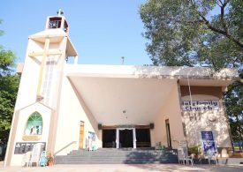 Holy Family Church – Gomtinagar